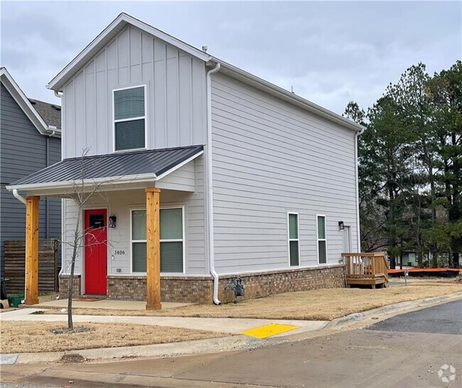 Building Photo - 1406 S Duncan Ave Rental