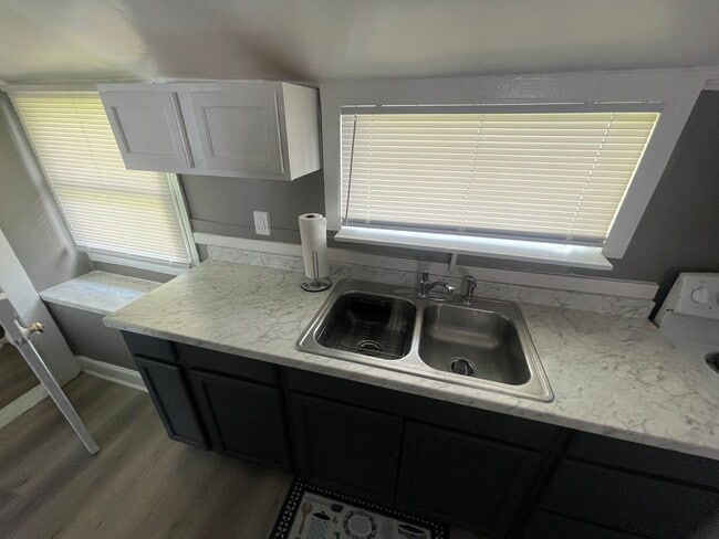 Photo - Single Family 3 Bedroom