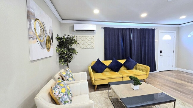 Photo - 1059 Gillespie Dr Unidad ID1471793P