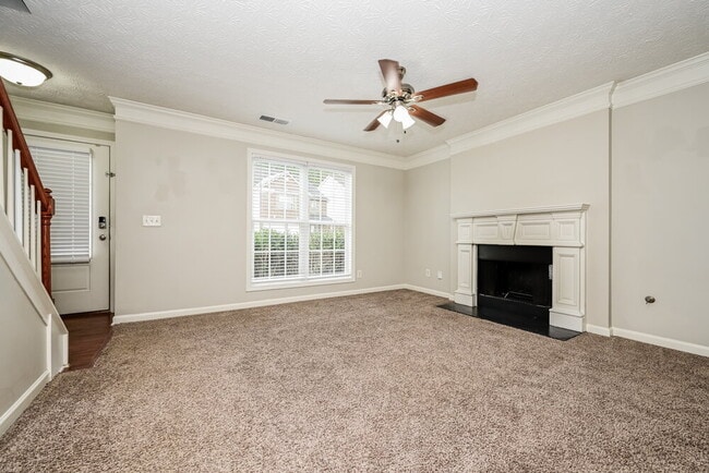 Photo - 4047 Riverside Pkwy