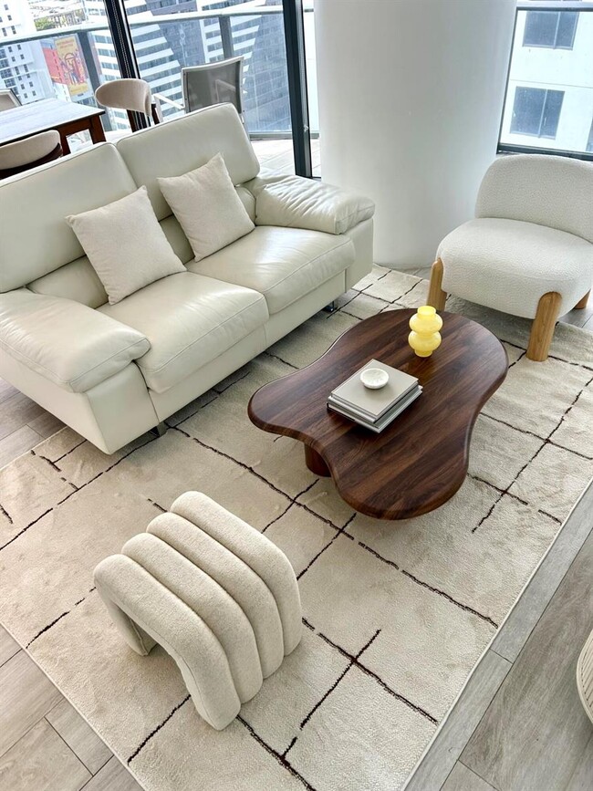 Photo - 55 SW 9th St