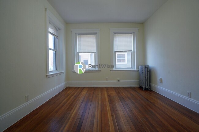 Photo - 1298 Commonwealth Ave