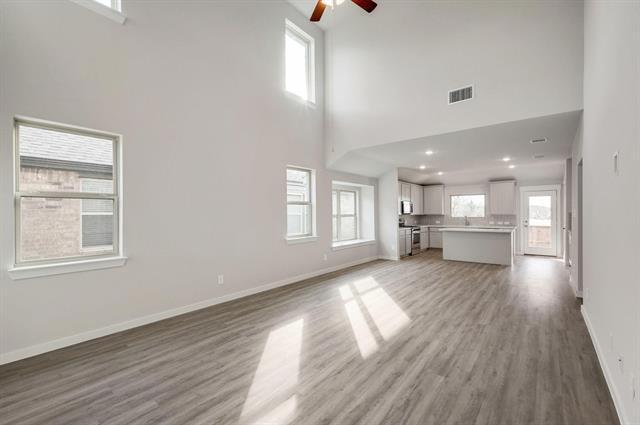 Photo - 2907 Doggett Dr