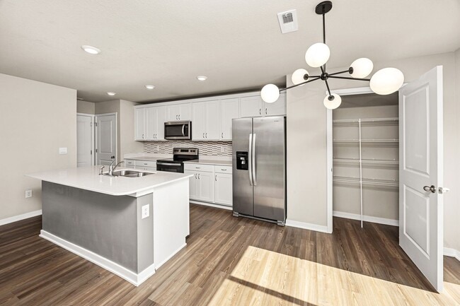 Photo - SPACIOUS TOWNHOME!! 3 Bedroom, 2.5 Bathroom Townhome in West Des Moines!