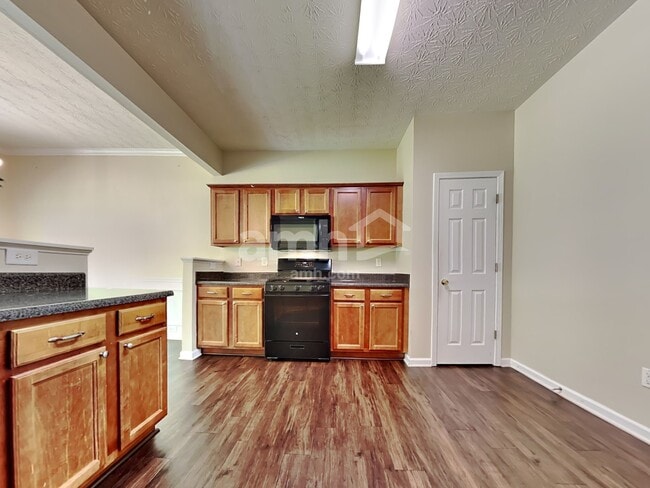 Photo - 311 Barberry Pl