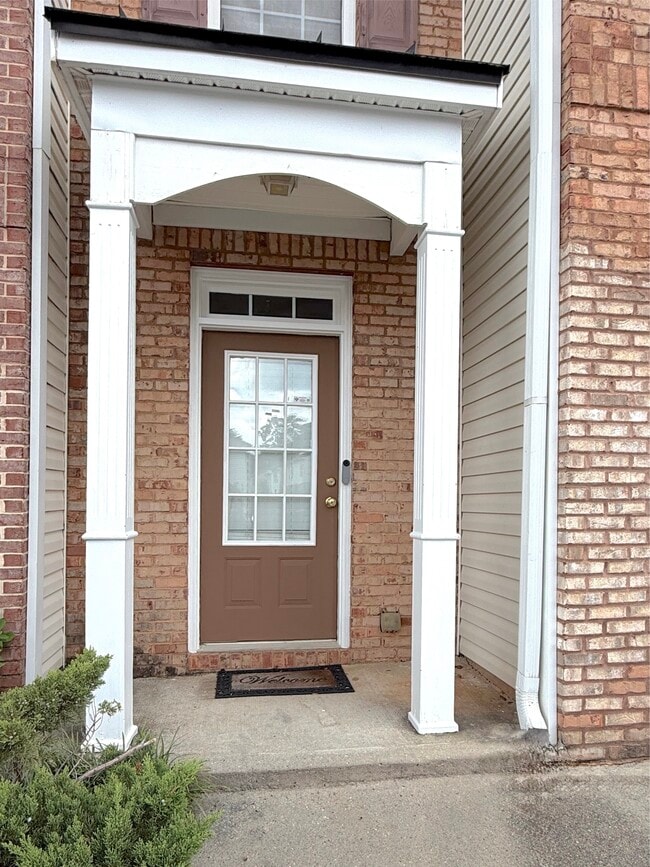 Photo - 3845 Grovemont Pl