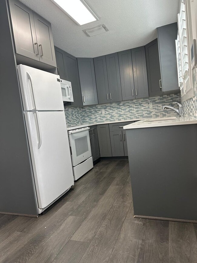 Photo - 2940 Cherokee Rd