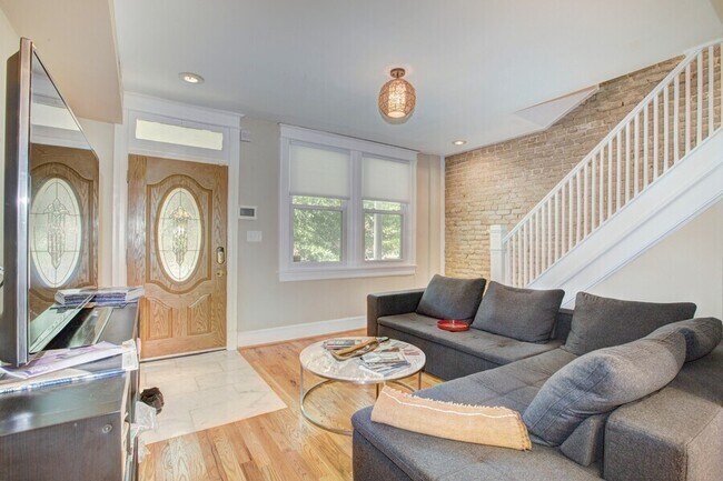 Photo - 5405 5th St NW