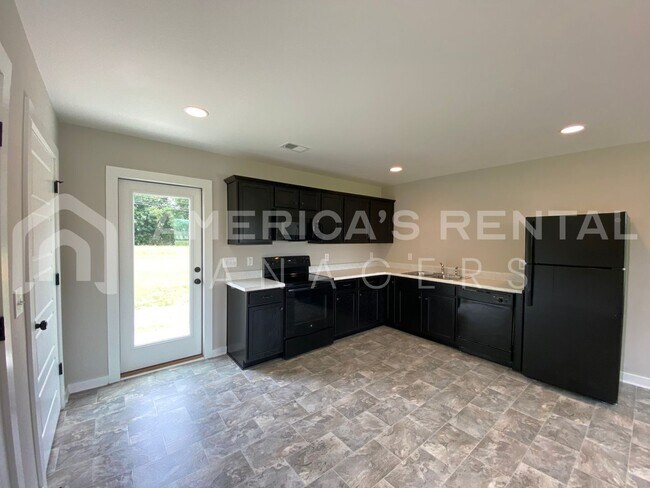 Photo - Home for Rent in Talladega, AL!!! Coming Soon!