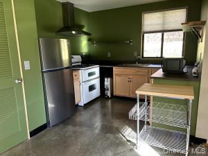 Photo - 123 Sharon Rd