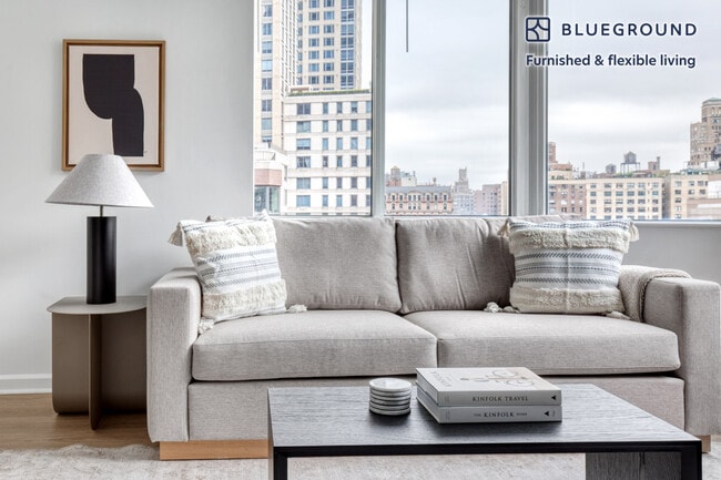 Photo - 180 Riverside Blvd Unidad FL17-ID846