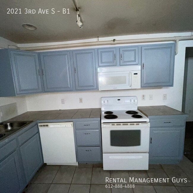 Photo - 2021 3rd Ave S Unit B1