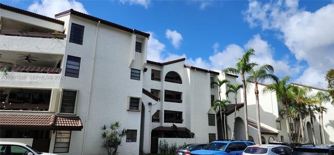 Building Photo - 9135 SW 125th Ave Unit 401P