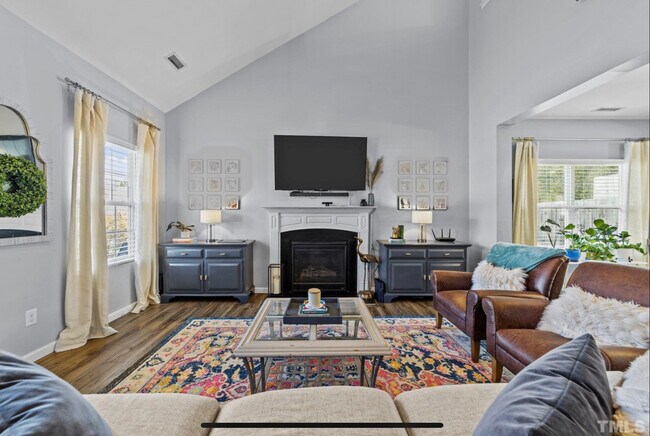 Photo - 105 Chownings Dr