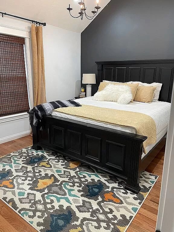 Photo - 496 Watson St