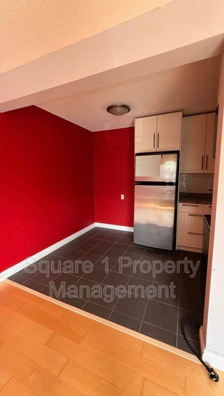 Photo - 10255-10117 117 St NW Unit 19