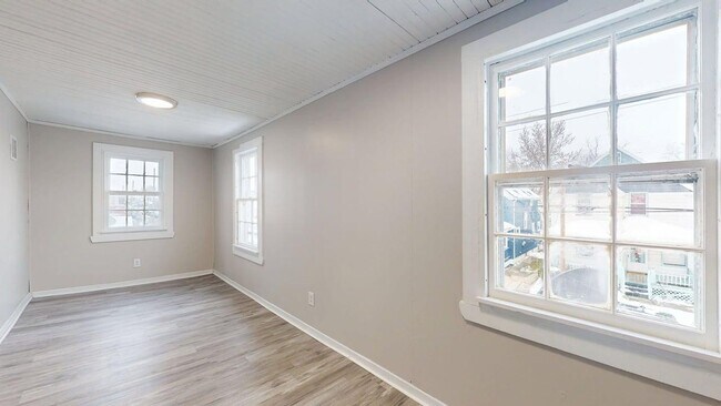 Photo - 2121 W 105th St Unit 2121 W 105th UP