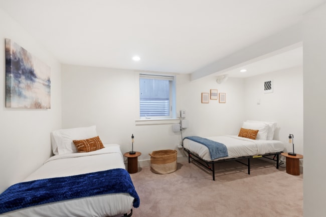 Photo - 9438 N Portsmouth Ave