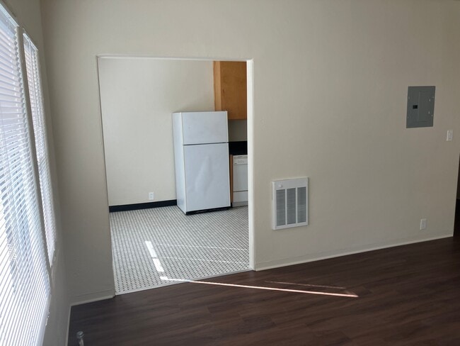 Photo - 2625 Ivy Dr Unit 3