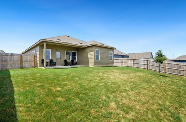 Photo - 808 Riviera Ct