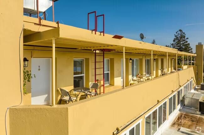 Photo - 411 California Ave