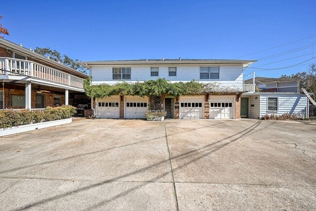 Photo - 2821 Eastgrove Ln