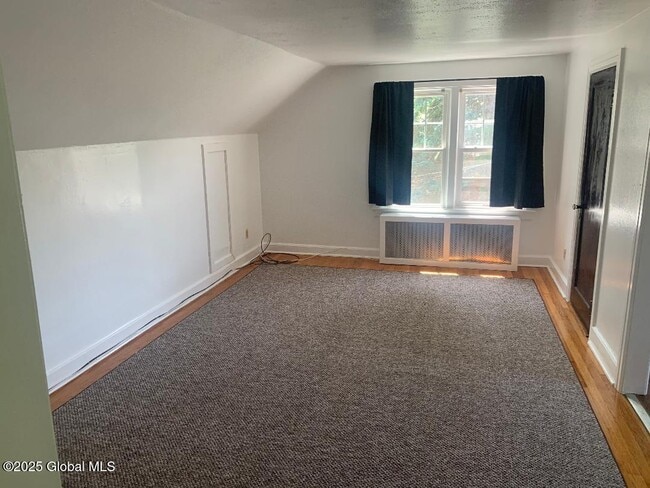 Photo - 104 Thornton St Unit 2