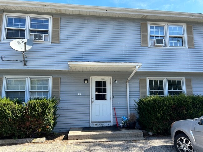 Photo - 12 Baker Rd Apartment Unit 1