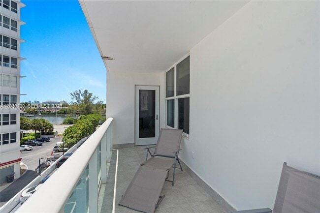 Photo - 5001 Collins Ave Unit 4G