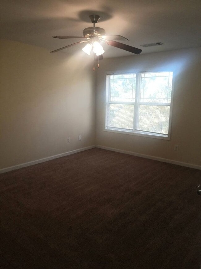 Photo - 4 Bedroom Single Family Home in Morrow!