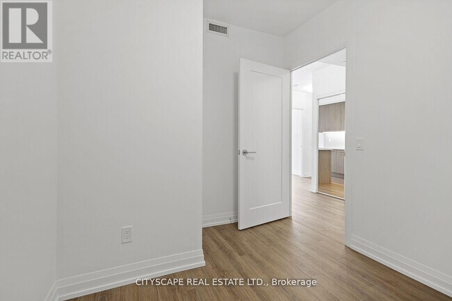 Photo - 286 Main St Unit 1811