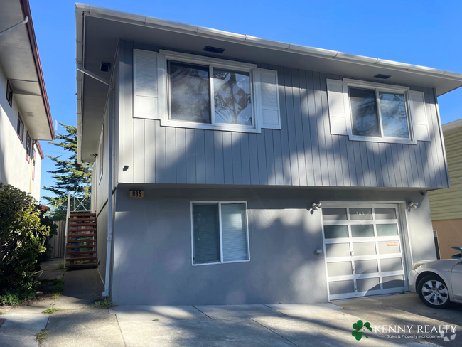 Building Photo - Large 3 Bedroom, 2 Bathroom in Daly City Rental