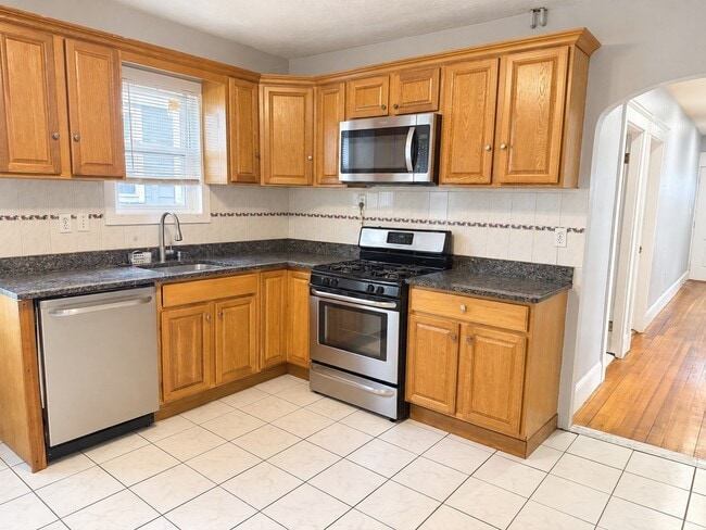 23 Oakland St Unit 23