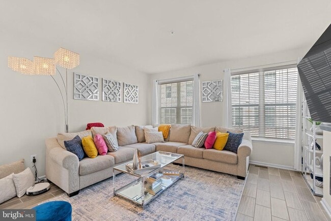 1623 Fernwood Dr