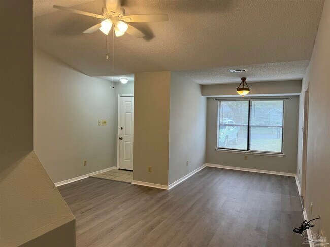 Photo - 6204 Forest Pines Dr