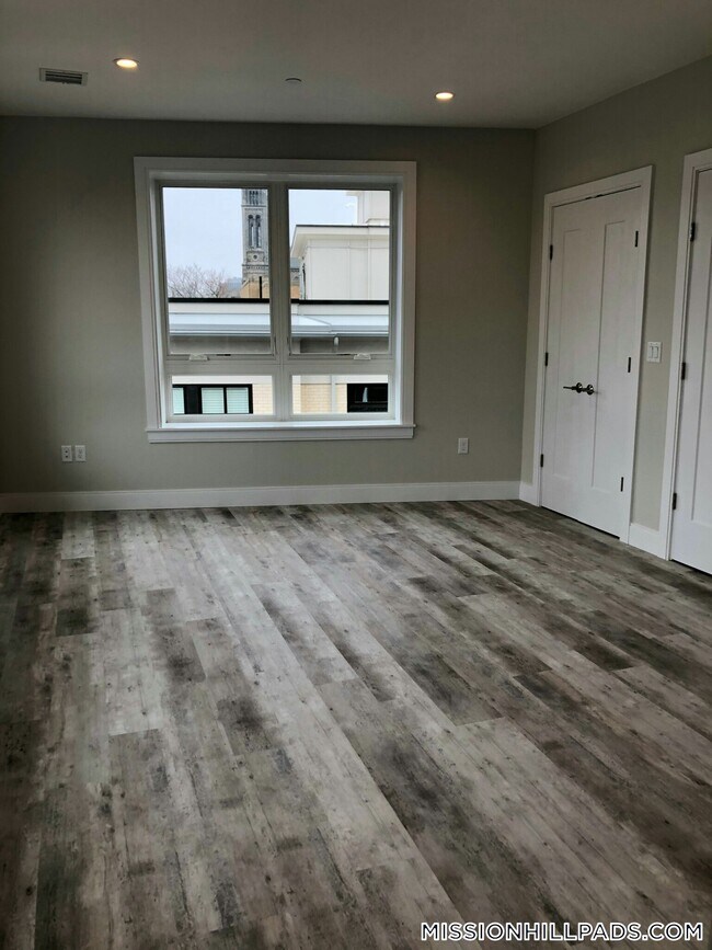 Photo - 1457 Tremont St Unidad 404