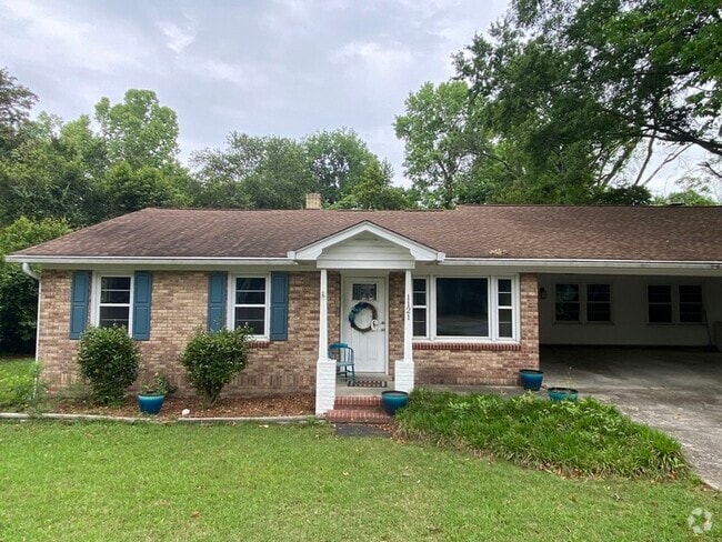 Building Photo - 1121 S Kilbourne Rd Rental