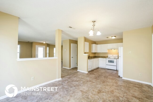 Photo - 913 Harbon Dr