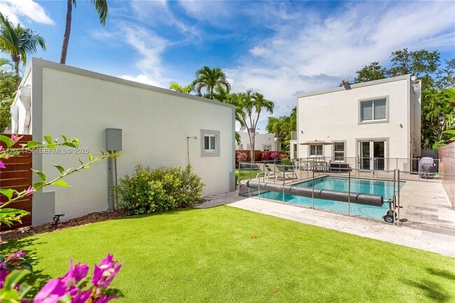 Photo - 152 SW 20th Rd