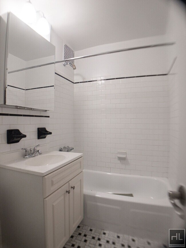 Photo - East 91st Street Unit 2G