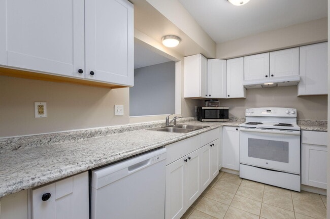 Photo - 5842 Niles St Unit 5844