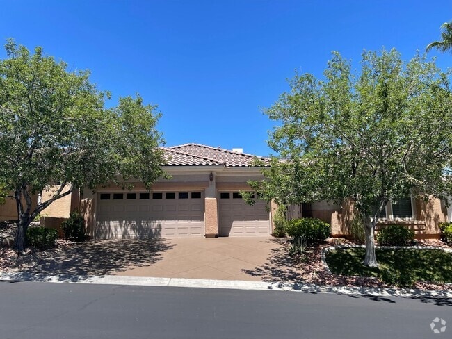 Building Photo - Stunning Single-Story Home with Casita in ...