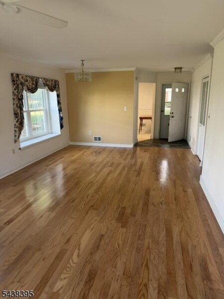 Photo - 123 Winchester Way
