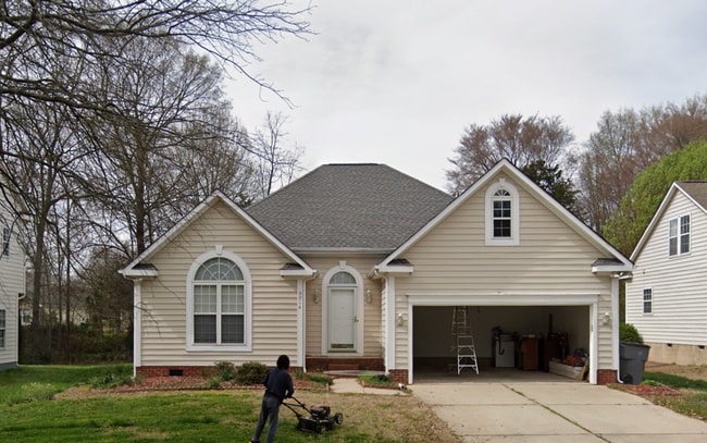 Room in Single Family Home on Blueshot Ct