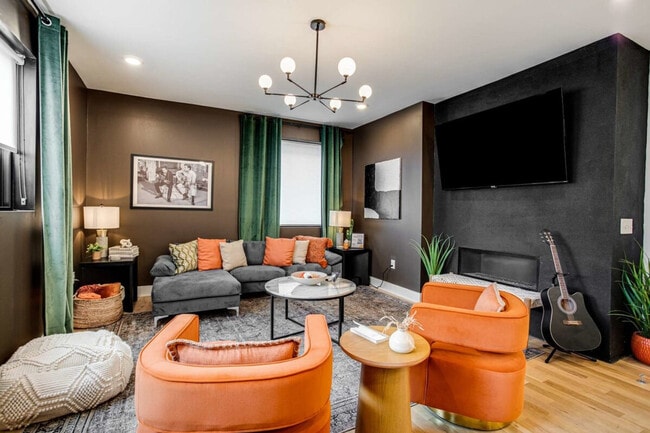 Photo - 1011 12th Ave S Unit ID1312335P