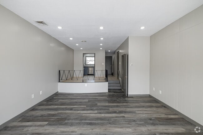 Townhouse - 2BR, 1.5BA - Living Room - Wedgewood Apartments