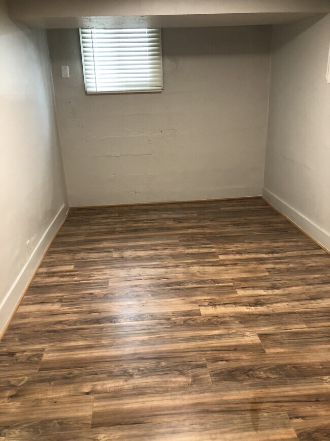 Photo - 1278 E 100 S