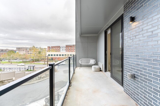 Building Photo - 8621 River Rd Unit 3D