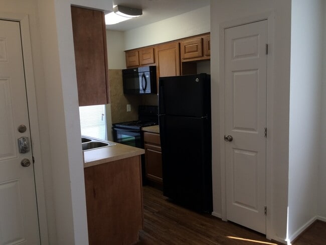 Photo - 3619EL Unidad B