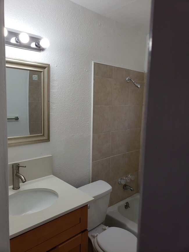 Photo - College Park Apartment Unit 1201-202